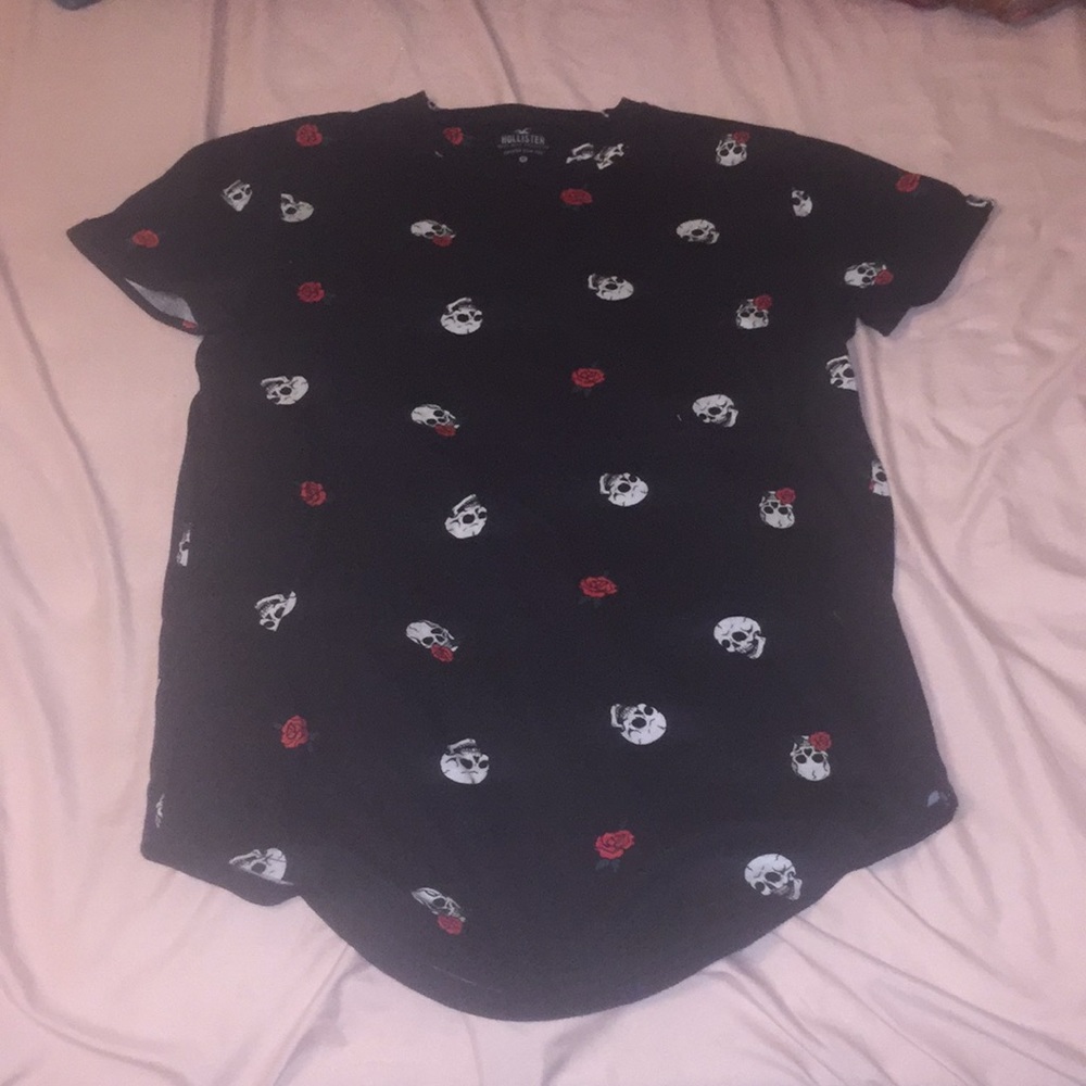 Hollister T shirt